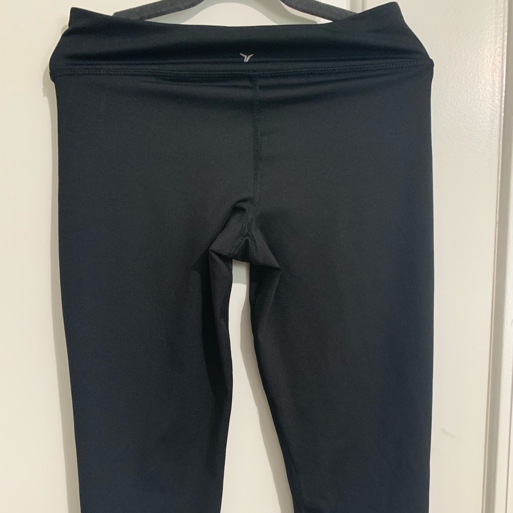 old navy active cropped leggings